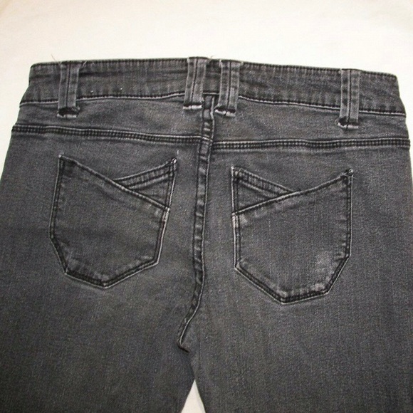 Low Rise Cropped & Frayed Hem - Picture 12 of 16